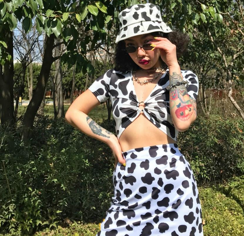 women casual womens tracksuits two piece outfits suits crop and skirt set dairy cow print 2 streetwear bodycon, Gray
women casual womens tracksuits two piece outfits suits crop and skirt set dairy cow print 2 streetwear bodycon, Gray