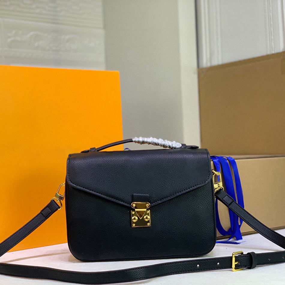 High Quality Women Shoulder Bag Handbag Luxury Designer Leather Classic Brand Woman Fashion Diagonal one-shoulder Golden lock Crossbody bags, White
High Quality Women Shoulder Bag Handbag Luxury Designer Leather Classic Brand Woman Fashion Diagonal one-shoulder Golden lock Crossbody bags, White