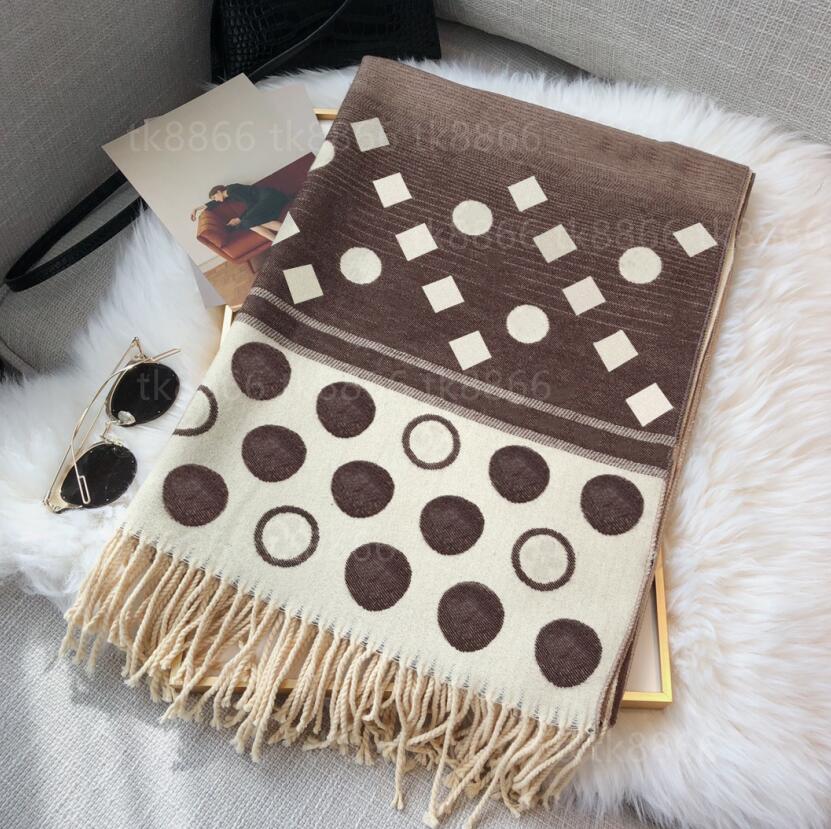 Scarf Designer Winter Scarfs high quality comfortable warm Classic letter 180*70cm Multiple color options
Scarf Designer Winter Scarfs high quality comfortable warm Classic letter 180*70cm Multiple color options