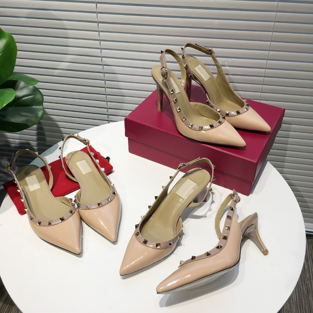 Women Sandals Luxury Designer Shoes Womens Dress Sexy High Heels Rivets Pointed Shoe Flat/6.5cm/9.5cm Size 34-41 XX-0259, Black
Women Sandals Luxury Designer Shoes Womens Dress Sexy High Heels Rivets Pointed Shoe Flat/6.5cm/9.5cm Size 34-41 XX-0259, Black