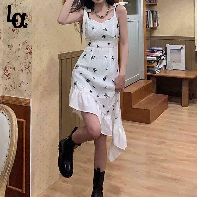 Summer Sweet Floral Strap Dress Women Sleeveless Elegant Vingate Y2k Party Beach Korean Design 210519, As picture
Summer Sweet Floral Strap Dress Women Sleeveless Elegant Vingate Y2k Party Beach Korean Design 210519, As picture