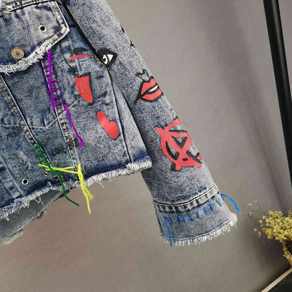 Free Women's Graffiti Ripped Denim Jacket Short Fashion Lapel Long Sleeve Single Breasted Loose Rivet 210524