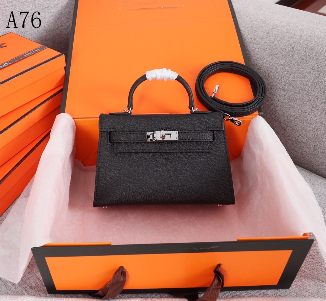 2021 handbag Fashion ladies Purse Shoulder bag Crossbody palmprint Wallets Lady Alligator Backpack Handbags Tote Purses Totes Women Luxurys Designers Bags, Yellow
2021 handbag Fashion ladies Purse Shoulder bag Crossbody palmprint Wallets Lady Alligator Backpack Handbags Tote Purses Totes Women Luxurys Designers Bags, Yellow