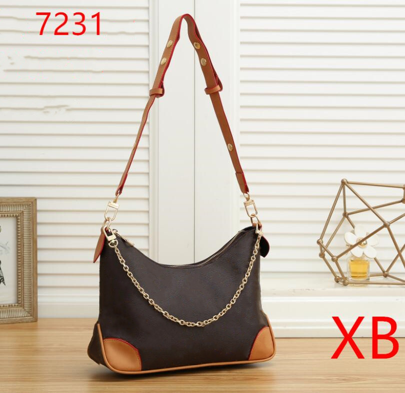 Top quality New Women's Re-edition tote leather Shoulder Bags Luxury Designer Shoulders Bag Crossbody Handbag 7337#28*8*21cm, Black
Top quality New Women's Re-edition tote leather Shoulder Bags Luxury Designer Shoulders Bag Crossbody Handbag 7337#28*8*21cm, Black