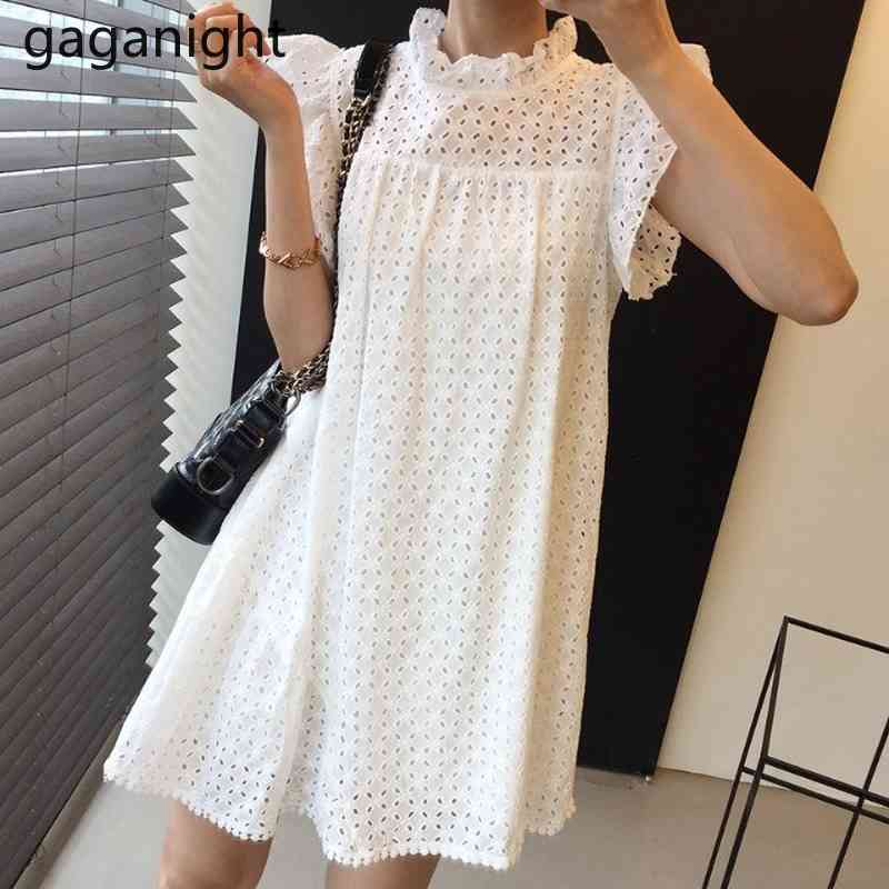 Gaganight Retro Summer Hollow Out Mini Dress Women French Ruffles Stand Collar Party Dresses Chic Flying Sleeve White Dress 210519
Gaganight Retro Summer Hollow Out Mini Dress Women French Ruffles Stand Collar Party Dresses Chic Flying Sleeve White Dress 210519
