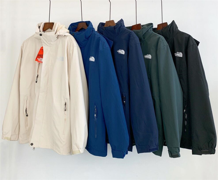 Men's women's outdoor jackets printed logo windbreaker jacket Outerwear designer brand casual hooded Coats fashion unisex High quality tops Ski-wear coat 2PCS C7718
Men's women's outdoor jackets printed logo windbreaker jacket Outerwear designer brand casual hooded Coats fashion unisex High quality tops Ski-wear coat 2PCS C7718