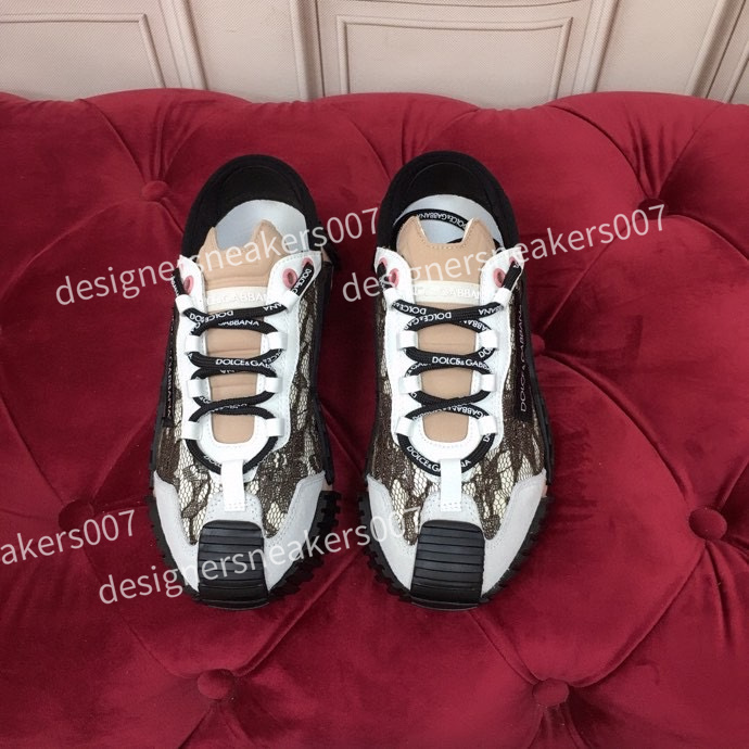 2022 Luxurious Brand boots Horsebit Loafer Shoes Women House Moccasins Gold-toned Oxford Black Lug Sole Outdoor Lady Comfort Walking 35-41, 28
2022 Luxurious Brand boots Horsebit Loafer Shoes Women House Moccasins Gold-toned Oxford Black Lug Sole Outdoor Lady Comfort Walking 35-41, 28