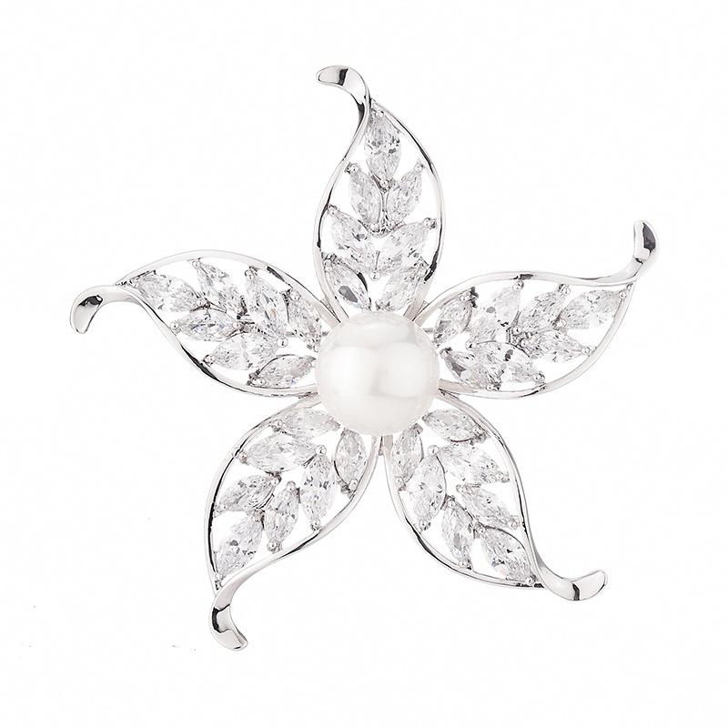 Pins, Brooches Copper Inlaid Zircon Wedding Clothing Jewelry Accessories Trend Fashion Flower With Pearl Upscale Elegant CZ Delicate Brooch
Pins, Brooches Copper Inlaid Zircon Wedding Clothing Jewelry Accessories Trend Fashion Flower With Pearl Upscale Elegant CZ Delicate Brooch
