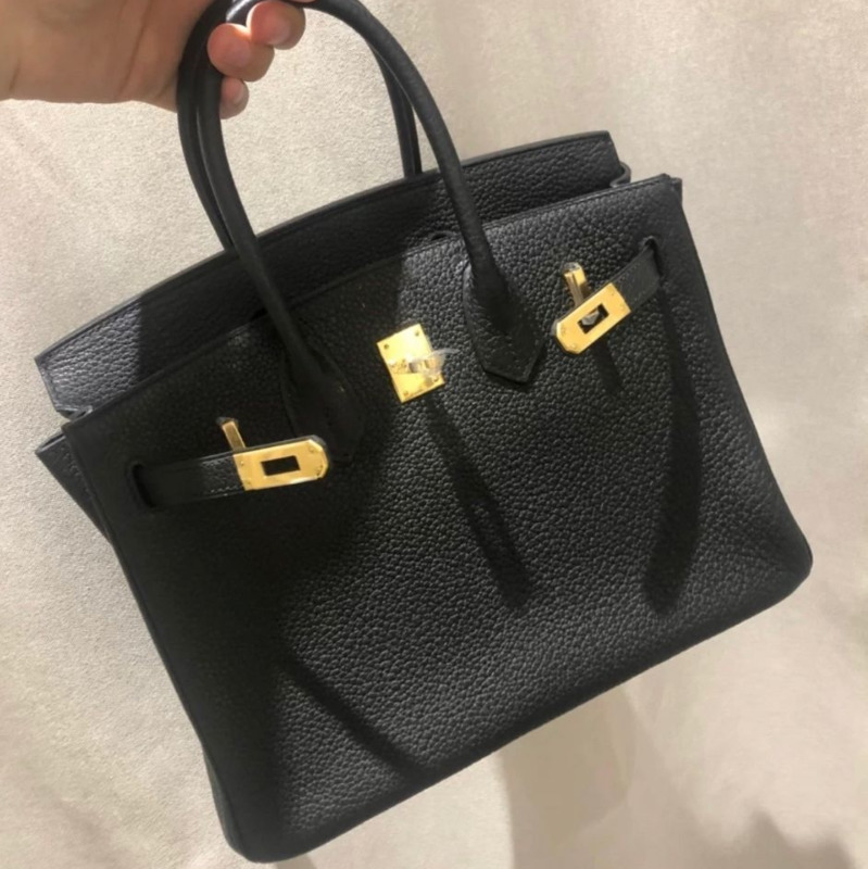Bags the Designer First Layer of Cowhide Made Into Platinum Bag by Hand, Which Is Only 30 Pieces 64LM
Bags the Designer First Layer of Cowhide Made Into Platinum Bag by Hand, Which Is Only 30 Pieces 64LM