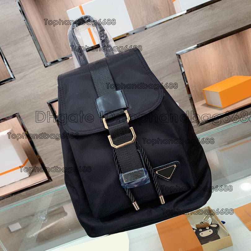 Women Genuine Real Leather High Quality Mini Backpacks Handbags Travel Luggage Backpack Womens Luxurys Designers Bags Nylon Black
Women Genuine Real Leather High Quality Mini Backpacks Handbags Travel Luggage Backpack Womens Luxurys Designers Bags Nylon Black