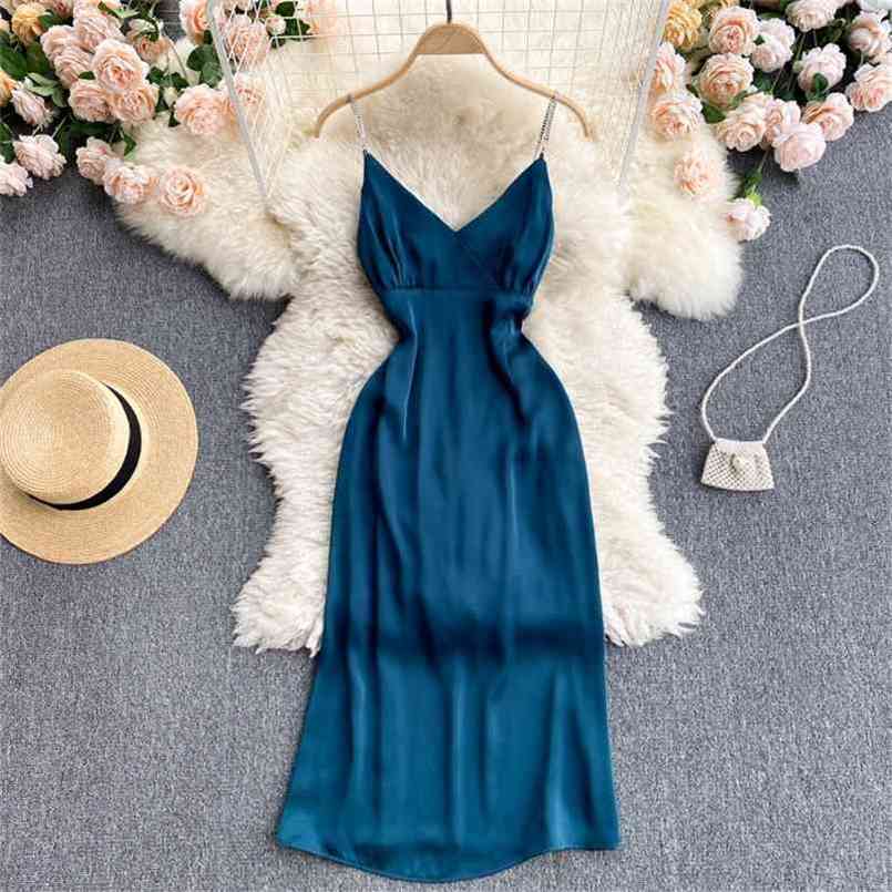 Fashion Summer Women's Dress Sexy V-neck Chain Spaghetti Strap Slim High Waist Backless Soft Mid-calf Holidays Beach Robe 210603, Black
Fashion Summer Women's Dress Sexy V-neck Chain Spaghetti Strap Slim High Waist Backless Soft Mid-calf Holidays Beach Robe 210603, Black