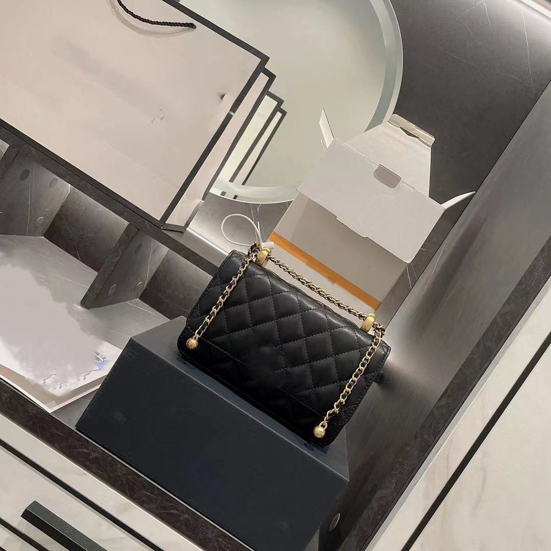 2021 fashion new chain bag high quality genuine leather lady diagonal bages chains classic rhombus designer handbag shoulder bags, Box
2021 fashion new chain bag high quality genuine leather lady diagonal bages chains classic rhombus designer handbag shoulder bags, Box