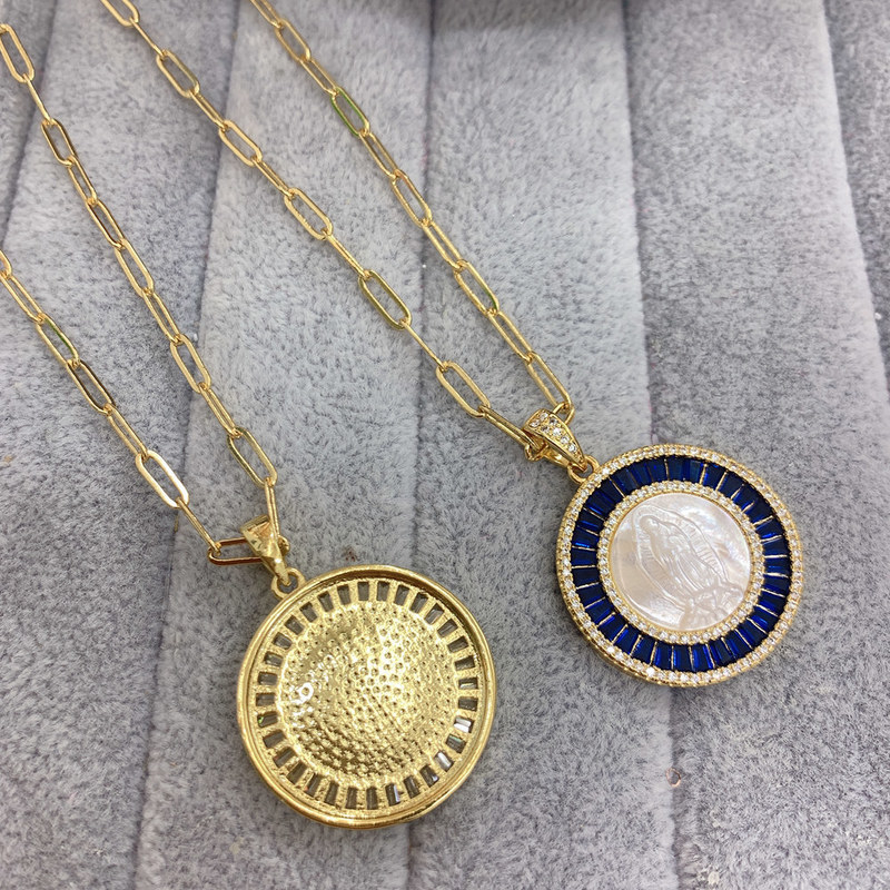 Blessing Round Virgin Guadalupe Pendant Necklace Colored Zircon Natural Shell Jewelry Necklaces for Women 220214