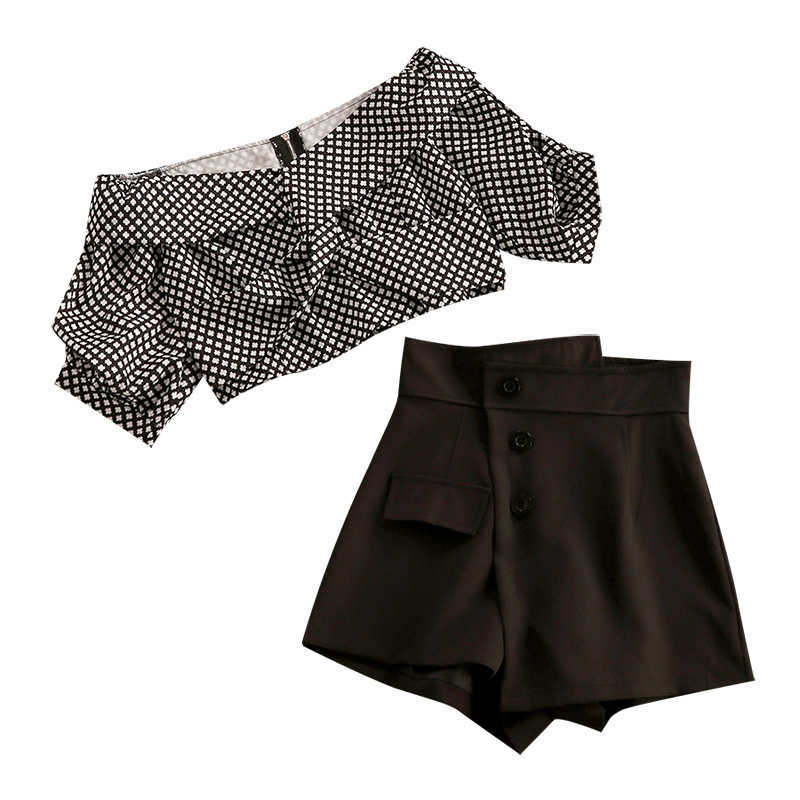 DEAT Women Plaid Slash Neck Puff Sleeve Asymmetrical Shorts Arrivals Two Piece Set Fashion Spring Summer 11D793 210709