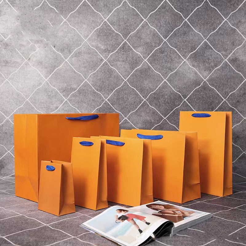 Orange Gift Bag Drawstring v Boxes Cloth Bags Display Fashion Belt Scarf Tote Bag Jewelry Necklace Bracelet Earring Keychain Pendant Retail Packaging
Orange Gift Bag Drawstring v Boxes Cloth Bags Display Fashion Belt Scarf Tote Bag Jewelry Necklace Bracelet Earring Keychain Pendant Retail Packaging