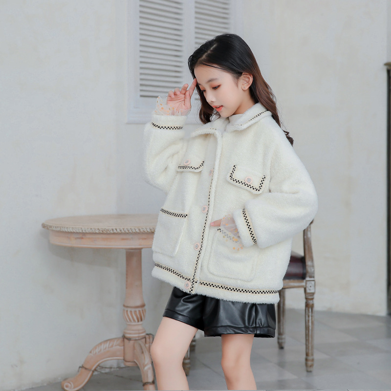 Girls pellets coat 2020 autumn and winter new children's sweater female baby princess thickened warm coat, Blue;gray
Girls pellets coat 2020 autumn and winter new children's sweater female baby princess thickened warm coat, Blue;gray