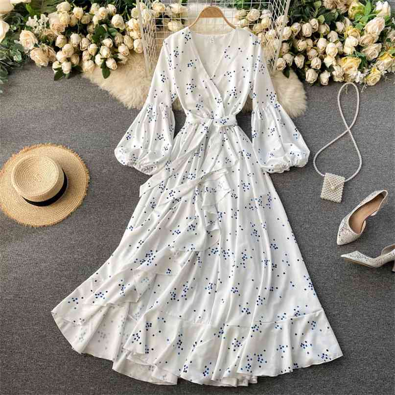 Boho Style Long Maxi Dress Women Chic Spring Summer V-neck Lantern Sleeve Sash Lace up Ruffles Holiday Party 210603, White
Boho Style Long Maxi Dress Women Chic Spring Summer V-neck Lantern Sleeve Sash Lace up Ruffles Holiday Party 210603, White