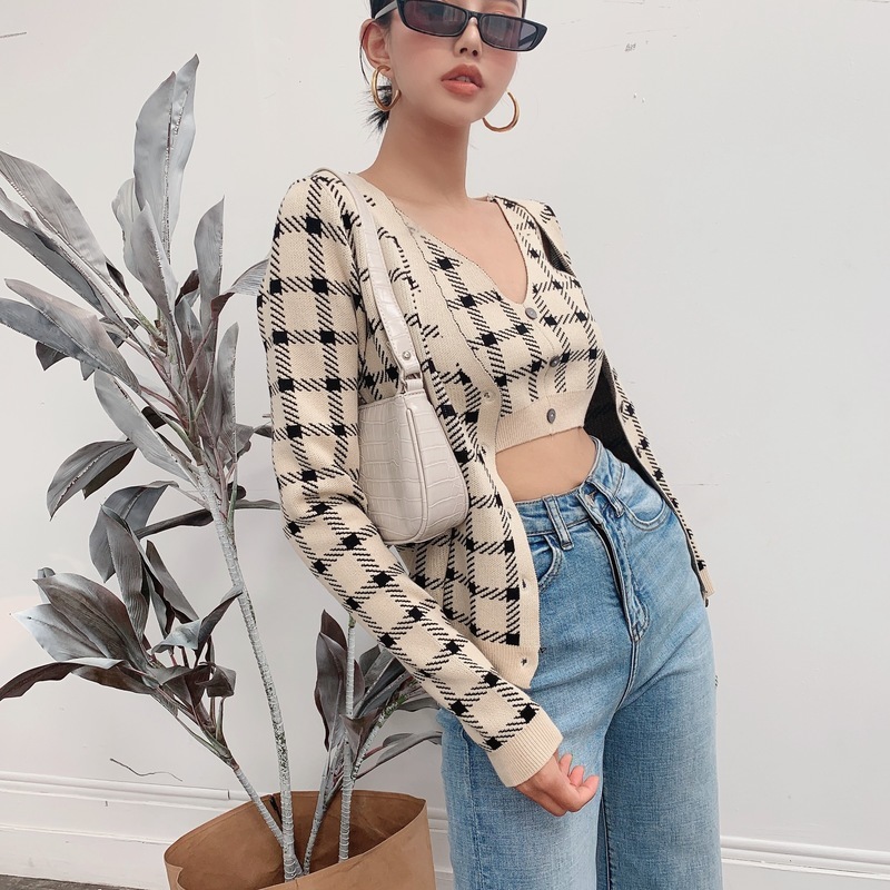 checkered vest knitted suit sexy cute v-neck long-sleeved cardigan top two piece set bulk items wholesale lots 210525, Beige
checkered vest knitted suit sexy cute v-neck long-sleeved cardigan top two piece set bulk items wholesale lots 210525, Beige