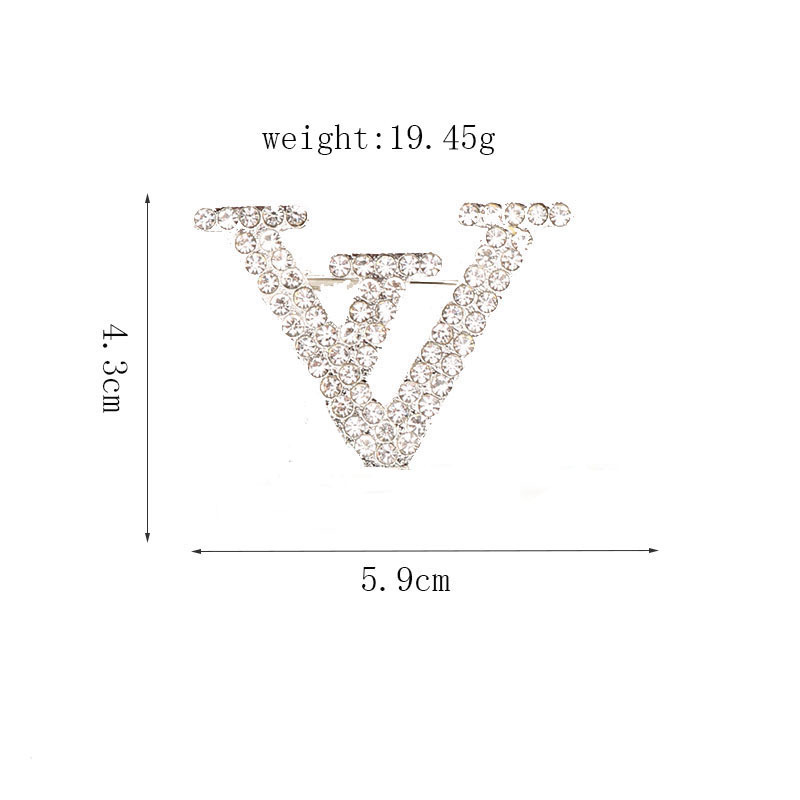 Classic Women Men Designer Brand Letter Brooches 18K Gold Plated Inlay Crystal Rhinestone Jewelry Brooch Pearl Metal Pin Marry Christmas Party Accessories 9Style
Classic Women Men Designer Brand Letter Brooches 18K Gold Plated Inlay Crystal Rhinestone Jewelry Brooch Pearl Metal Pin Marry Christmas Party Accessories 9Style