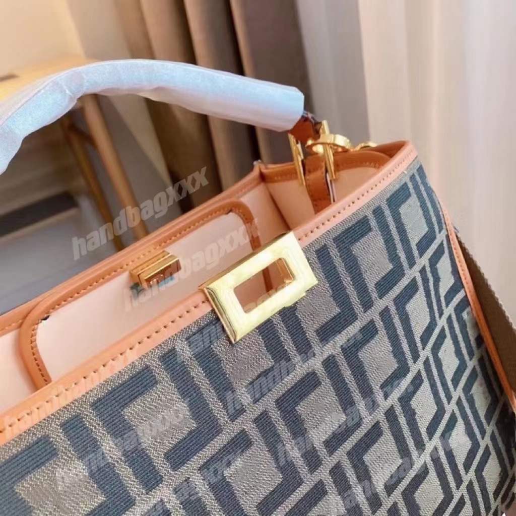 High Quality Designers Luxurys ONTHEGO MM GM bags handbag M45321 Ladies Chain Shoulder Patent Leather Diamond Evening Bag wallet totes, Brown
High Quality Designers Luxurys ONTHEGO MM GM bags handbag M45321 Ladies Chain Shoulder Patent Leather Diamond Evening Bag wallet totes, Brown
