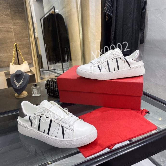 2021 Women Designer Boots Desert Boot Flamingos Real Leather Medal Coarse Non-Slip Winter ankle Shoes size35-45, 04
2021 Women Designer Boots Desert Boot Flamingos Real Leather Medal Coarse Non-Slip Winter ankle Shoes size35-45, 04