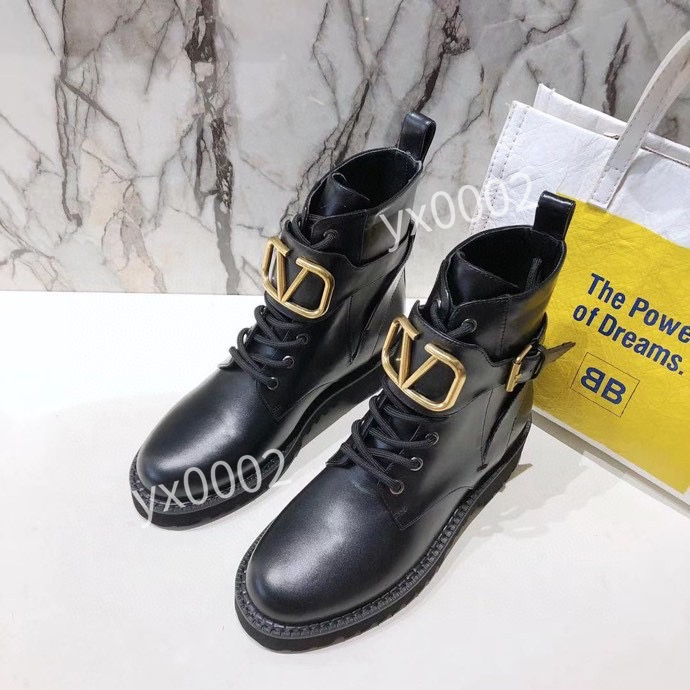 2021 boots Womens High Quality Genuine Leather V Metal Buckle Martin boot Motorcycle boots Outdoor Thick Bottom Shoes, 01
2021 boots Womens High Quality Genuine Leather V Metal Buckle Martin boot Motorcycle boots Outdoor Thick Bottom Shoes, 01