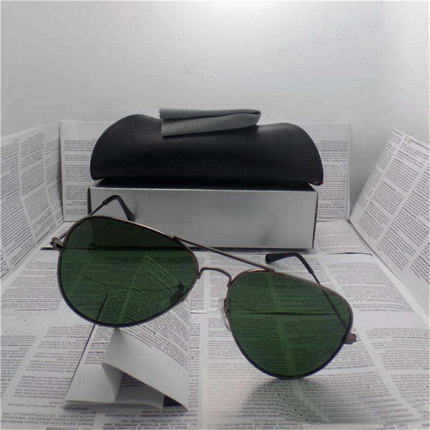 High Quality Ray Men Women Sunglasses Vintage Pilot Aviator Wayfarer Brand Sun Glasses Band UV400 With Box and Case 3025, White;black
High Quality Ray Men Women Sunglasses Vintage Pilot Aviator Wayfarer Brand Sun Glasses Band UV400 With Box and Case 3025, White;black
