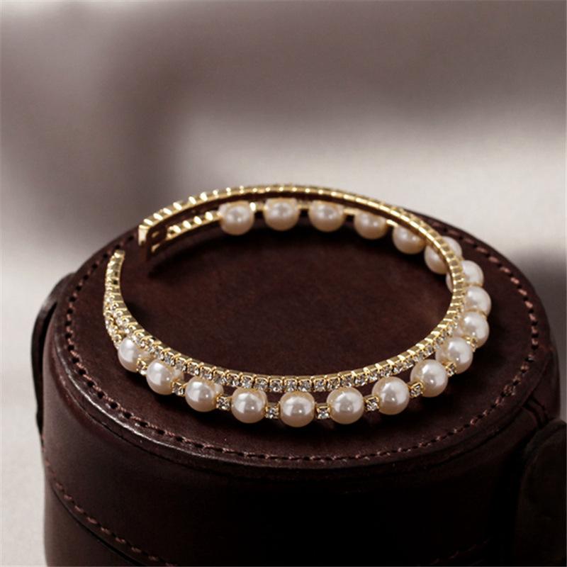 Bangle 2022 Korean Exquisite Pearl Double Opening Bracelet Fashion Temperament Simple Versatile Women's Jewelry
Bangle 2022 Korean Exquisite Pearl Double Opening Bracelet Fashion Temperament Simple Versatile Women's Jewelry