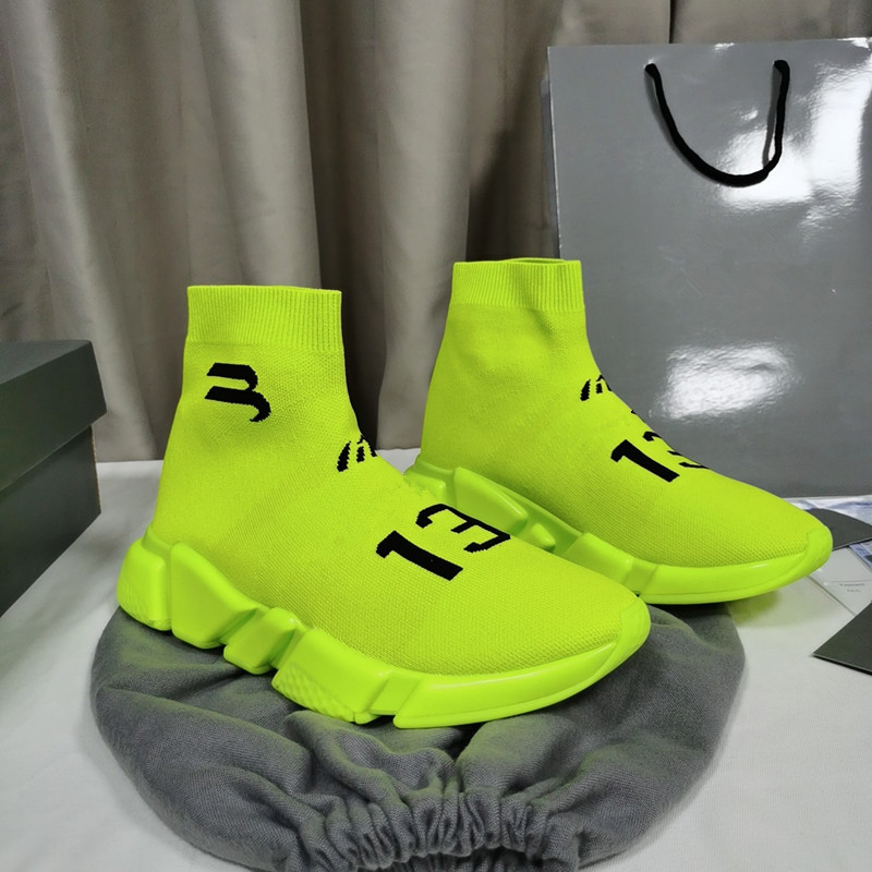 Mens sock Casual shoes Platform womens Sneakers speed trainer 1 2.0 Triple Black White Classic with Lace jogging walking outdoor fly speeds boot size 35-45, It is box not shoes
Mens sock Casual shoes Platform womens Sneakers speed trainer 1 2.0 Triple Black White Classic with Lace jogging walking outdoor fly speeds boot size 35-45, It is box not shoes