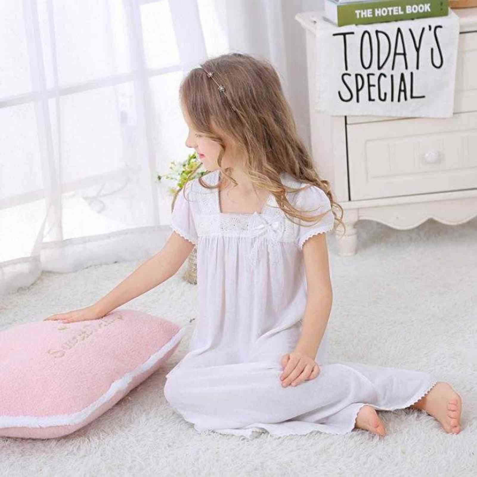 Summer Children's Girls Dress Sleepwear White Lace Cotton Princess Vintage Nightgowns Baby Nightdress Kids Clothes Vestidos 211105