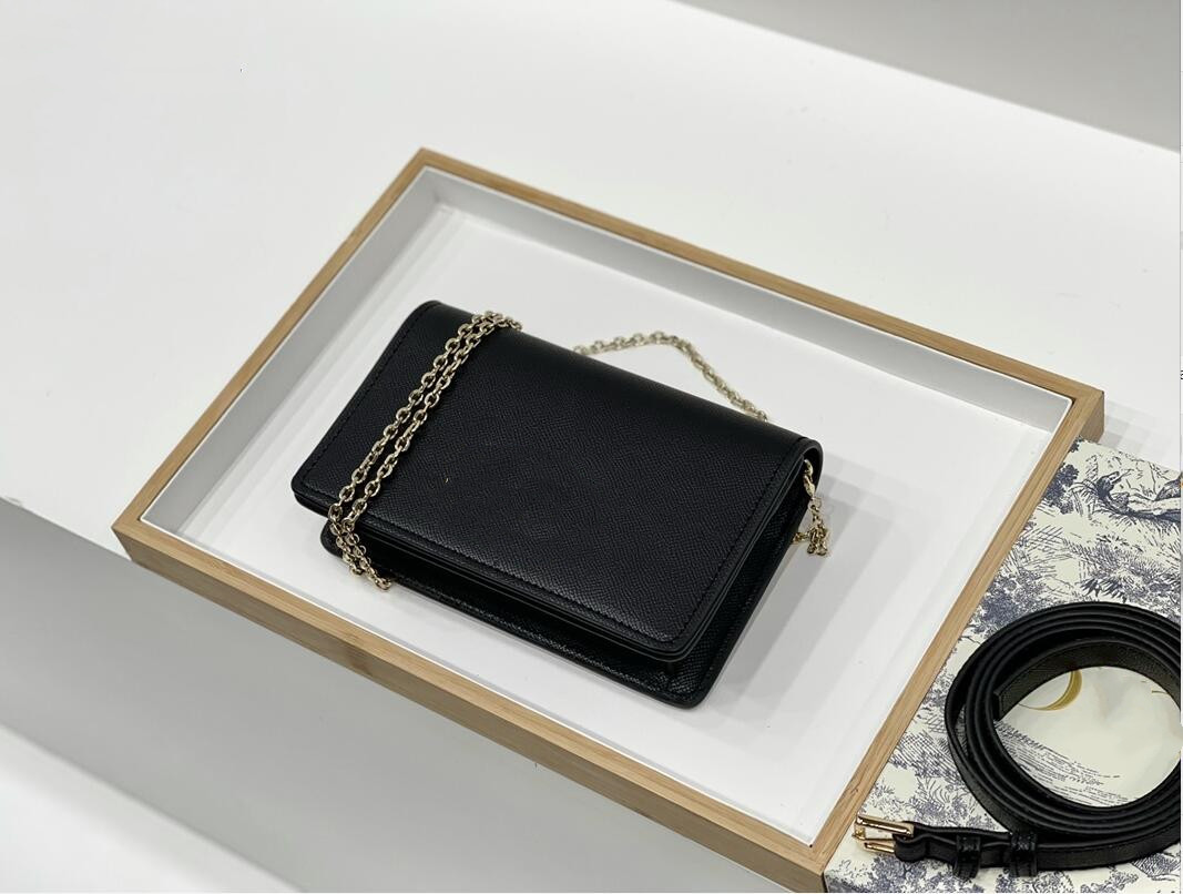 Fashion 2022 Luxurys Famous Designers Shoulder Bags Womens Lady Cosmetic Toiletry Women Totes Handbag Purses Classic Crossbody Bag Tote, Black
Fashion 2022 Luxurys Famous Designers Shoulder Bags Womens Lady Cosmetic Toiletry Women Totes Handbag Purses Classic Crossbody Bag Tote, Black