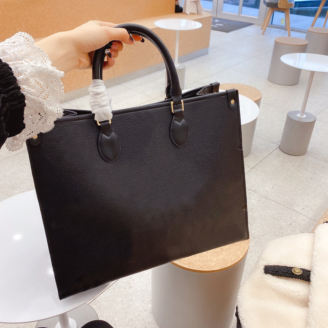 Top Quality Oversize Totes Bag Caviar Leather Embossed Letters Bags Classic Brand Luxury Designs Women Handbag 2021 Gold Clutch Fashion Shoulder Purse Wallet L0008, Clear
Top Quality Oversize Totes Bag Caviar Leather Embossed Letters Bags Classic Brand Luxury Designs Women Handbag 2021 Gold Clutch Fashion Shoulder Purse Wallet L0008, Clear