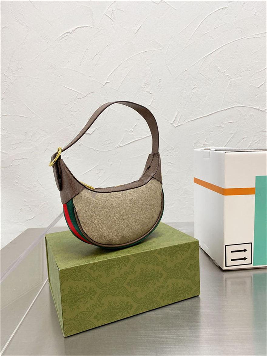 Classic ladies shoulder bags messenger bag luxury designer handbag crossbody purses high-quality leather fabric letter pattern
Classic ladies shoulder bags messenger bag luxury designer handbag crossbody purses high-quality leather fabric letter pattern