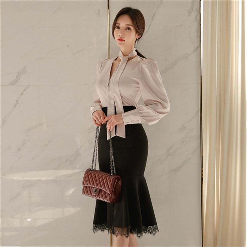Spring Office Ladies 2 Pieces Set Women Long Puff Sleeve V-neck Beige Blouse Shirt+Lace patchwork Mermaid Skirt Suit 210529