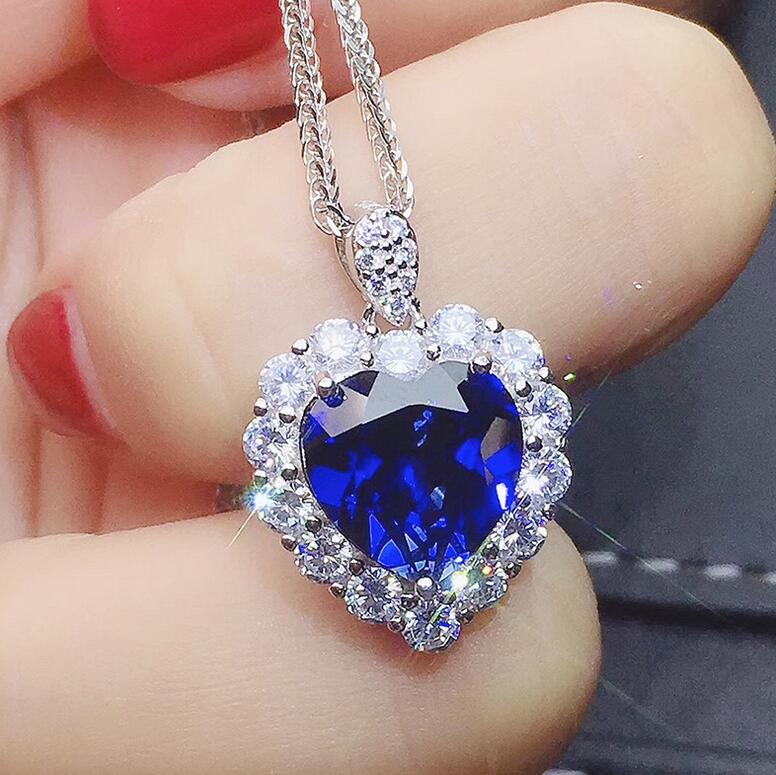 Choucong Brand Sparkling Handmade Luxury Jewelry 925 Sterling Silver Fill Blue Sapphire CZ Diamond Gemstones Party Heart Pendant Women Wedding CLavicl