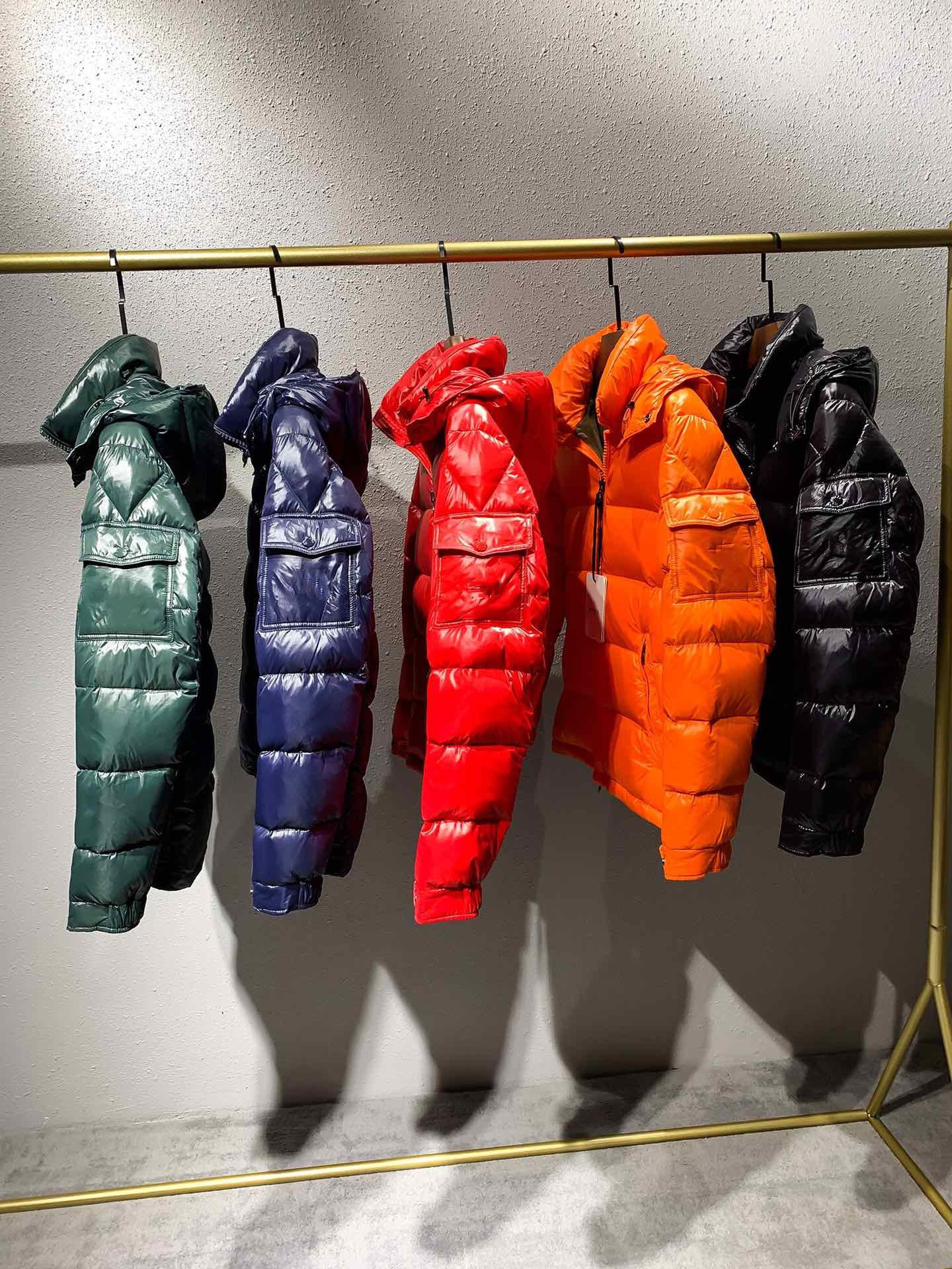 Men Winter Coat Fashion Hooded 90% White Duck Down Jackets Plus Size Parka Ultralight Portable Slim Warm Feather outdoor Outwear, Beige
Men Winter Coat Fashion Hooded 90% White Duck Down Jackets Plus Size Parka Ultralight Portable Slim Warm Feather outdoor Outwear, Beige