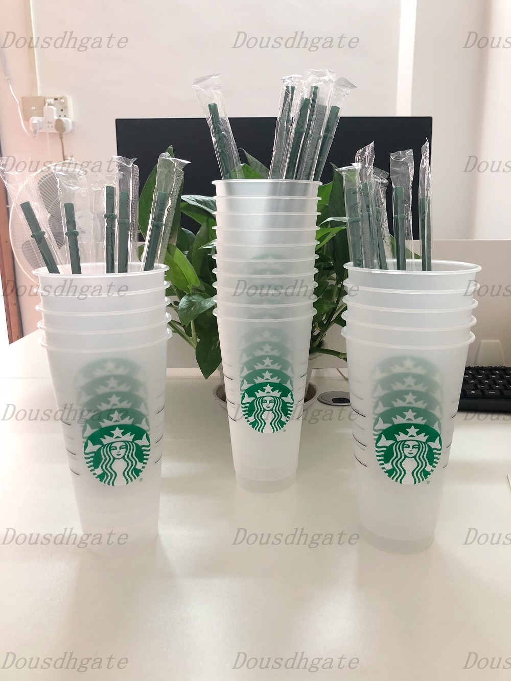 DHL Free Starbucks 24OZ/710ml Plastic Tumbler Reusable Clear Drinking Flat Bottom Cup Pillar Shape Lid Straw Mug Bardian от DHgate WW