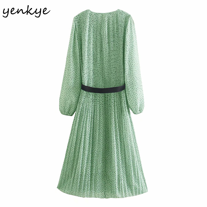 YENKYE Spring Women Vintage Print Pleated Chiffon Dress Female V Neck Long Sleeve Free Belt Dress Casual Midi Vestido Plus Size 210515