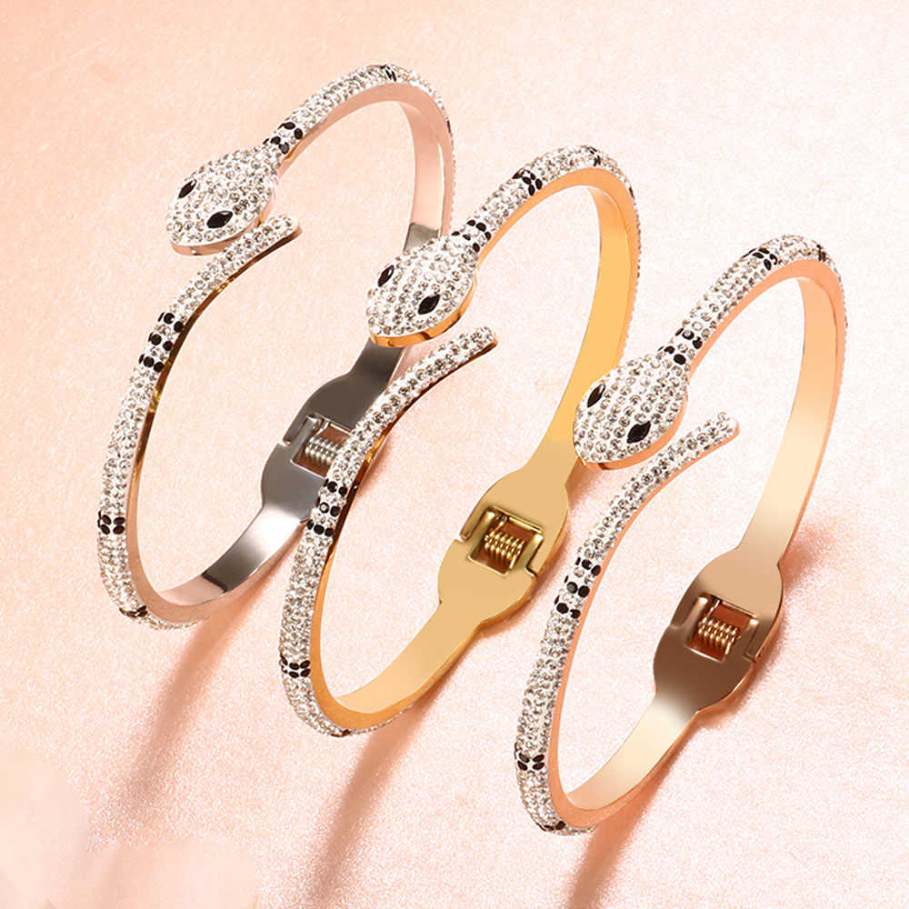 Stainless Steel Rose Gold Plated Bracelet Women Ring Charm Bracelets Crystal Snake Cuff Bracelet Bangle for Women Q0719
Stainless Steel Rose Gold Plated Bracelet Women Ring Charm Bracelets Crystal Snake Cuff Bracelet Bangle for Women Q0719