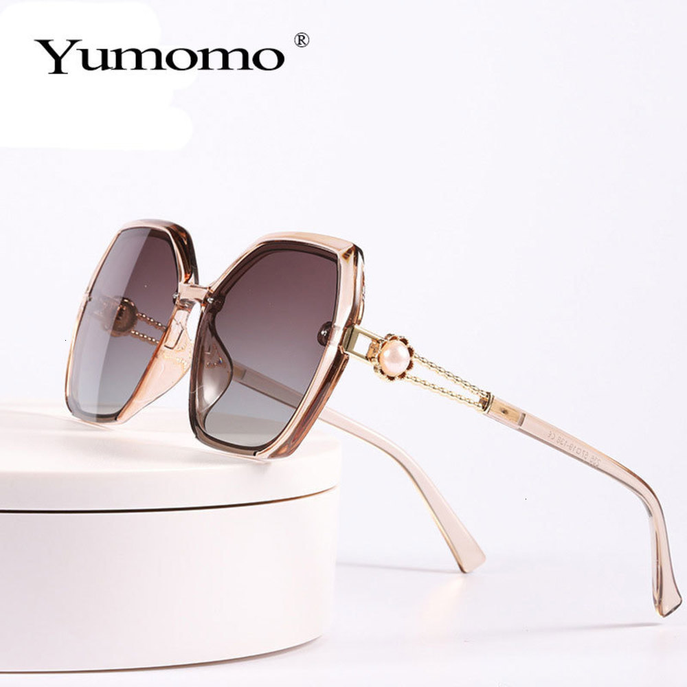 Fashion Luxury Square Sunglasses Ladies Brand Designer Retro Frame Big Sunglasses Female Retro Gradient Color Male Oculos, White;black
Fashion Luxury Square Sunglasses Ladies Brand Designer Retro Frame Big Sunglasses Female Retro Gradient Color Male Oculos, White;black