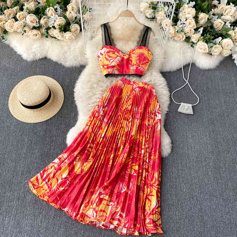 Summer Two Piece Set Women Boho Beach Holiday Sets Printed Sexy Crop Top Pleated Long Skirt Elegant outfits ML753 210525, Black
Summer Two Piece Set Women Boho Beach Holiday Sets Printed Sexy Crop Top Pleated Long Skirt Elegant outfits ML753 210525, Black