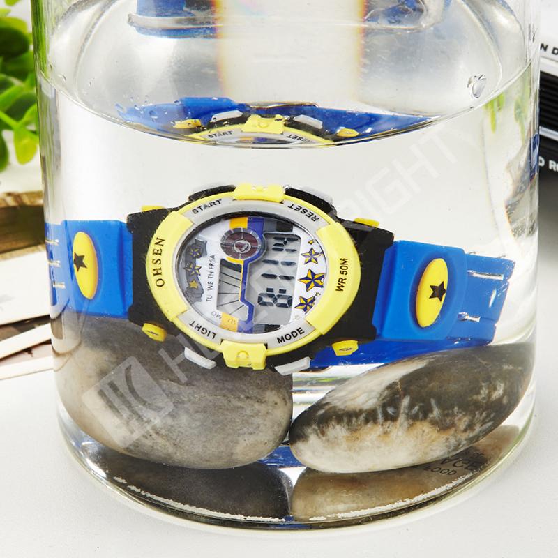 Wristwatches Lady Girls Children Candy Color Star LED Multi-function Rubber Alarm Stop Watch Waterproof Wrist, Red
Wristwatches Lady Girls Children Candy Color Star LED Multi-function Rubber Alarm Stop Watch Waterproof Wrist, Red