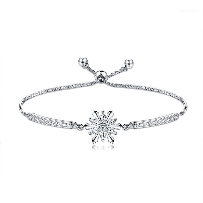Charm Bracelets Winter Snowflake Bracelet Lady's Platinum Plated Zircon Simple, Golden;silver
Charm Bracelets Winter Snowflake Bracelet Lady's Platinum Plated Zircon Simple, Golden;silver