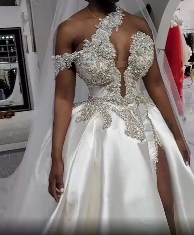 Plus Size Arabic Aso Ebi Crystals High Split Wedding Dress One Shoulder Sexy Satin Bridal Gowns robe de mariee vestidos de noiva 2022