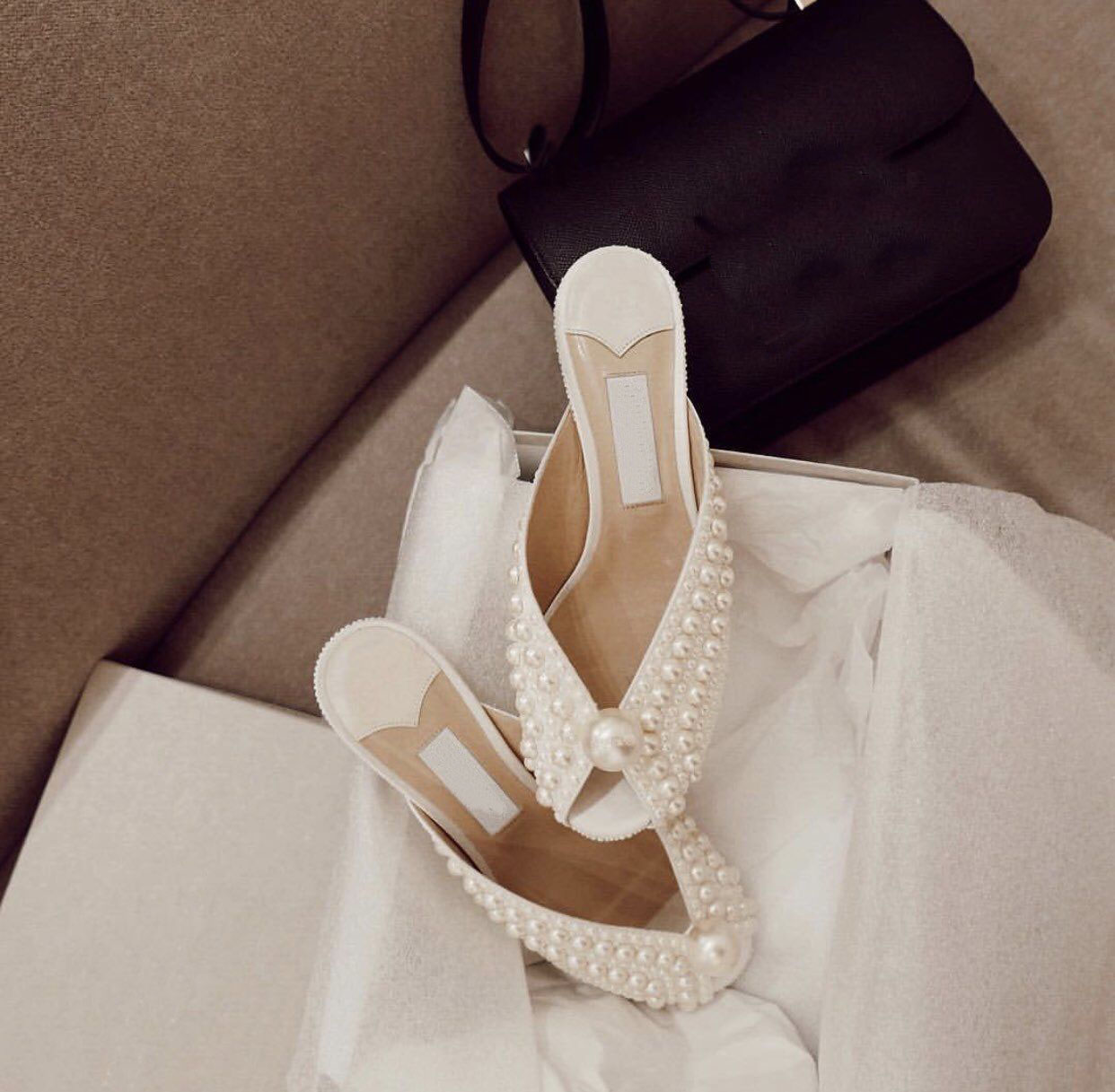 21S Elegant Bridal Wedding Dress Shoes Sacora Lady Sandals Pearls Leather Luxury Brands High Heels Women Walking With Box,EU35-43
21S Elegant Bridal Wedding Dress Shoes Sacora Lady Sandals Pearls Leather Luxury Brands High Heels Women Walking With Box,EU35-43