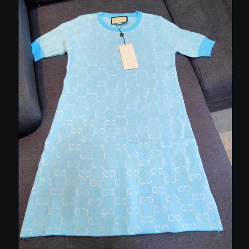 Letter Jacquard Women Sweaters 2 Colors Elastic Knit Cardigan Birthday Gift for Girlfriends Warm Dresses, Blue /cardigan 
Letter Jacquard Women Sweaters 2 Colors Elastic Knit Cardigan Birthday Gift for Girlfriends Warm Dresses, Blue /cardigan