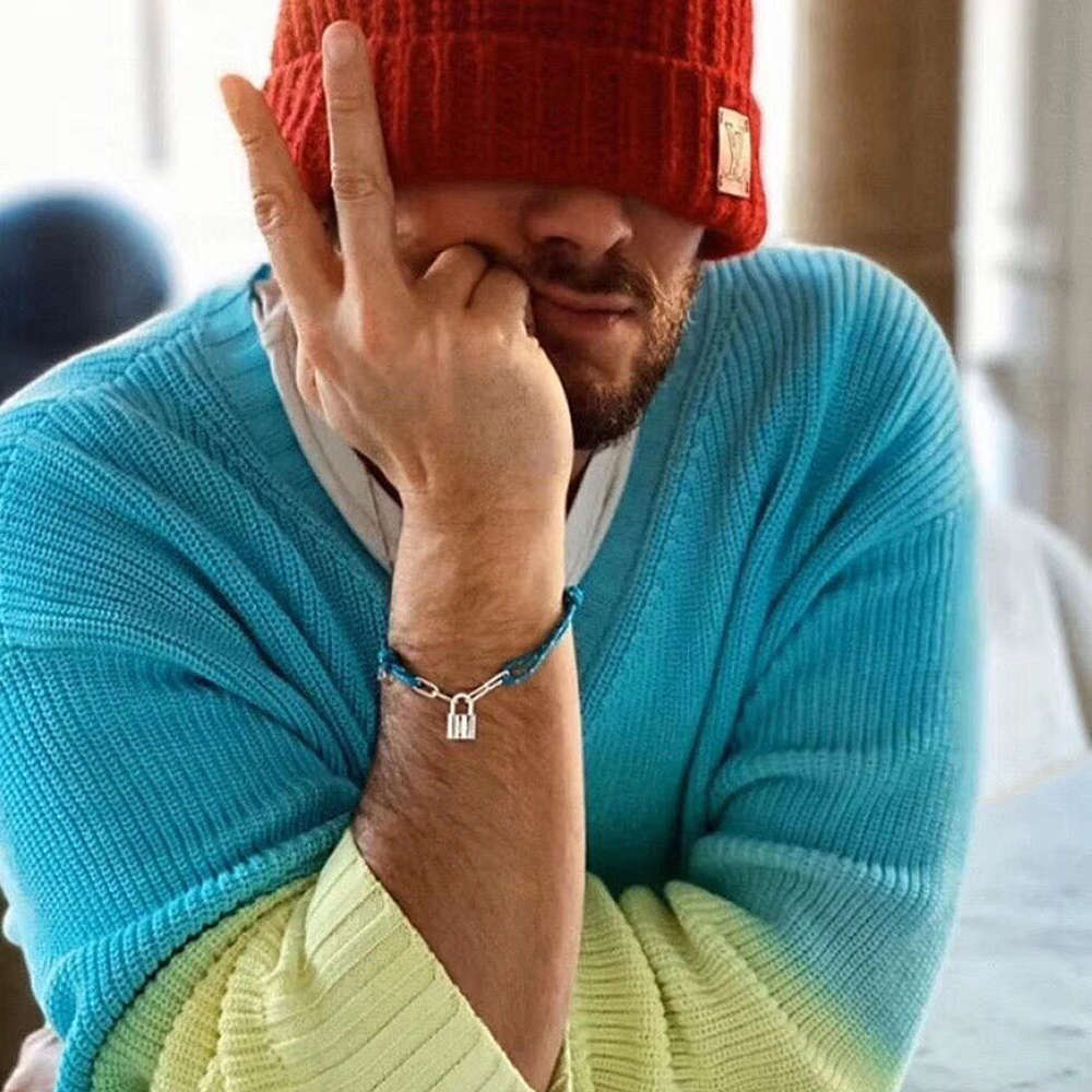 Hot Luxury Designer Jewelry Hand Rope Bracelets for Couple 4 Colors Adjustable Size Women Men Lock Bracelet Gift Bangle Bracelet, Golden;silver 
Hot Luxury Designer Jewelry Hand Rope Bracelets for Couple 4 Colors Adjustable Size Women Men Lock Bracelet Gift Bangle Bracelet, Golden;silver