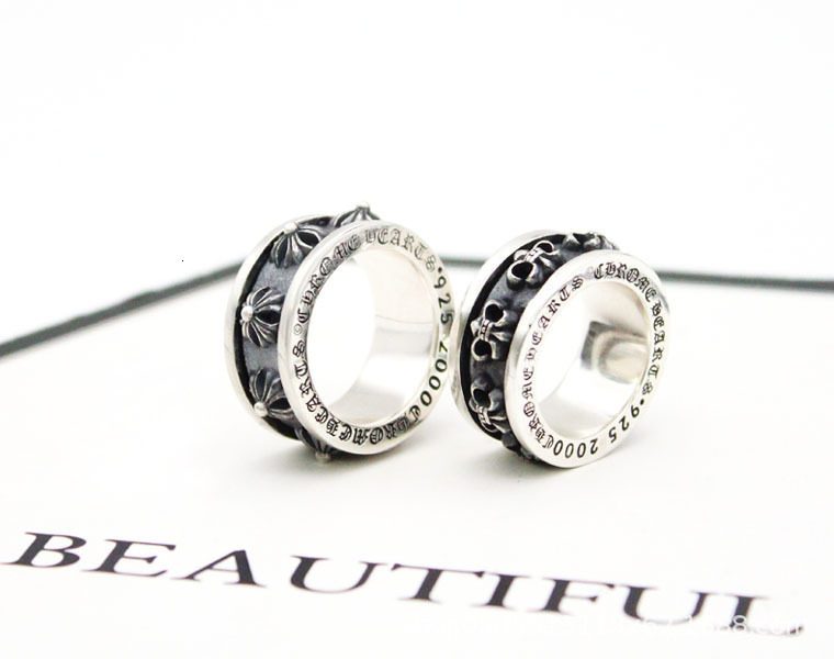 925 silver dyed black cross scout flower rotation ring letter girl's index finger jiechao brand men's tail ring
925 silver dyed black cross scout flower rotation ring letter girl's index finger jiechao brand men's tail ring