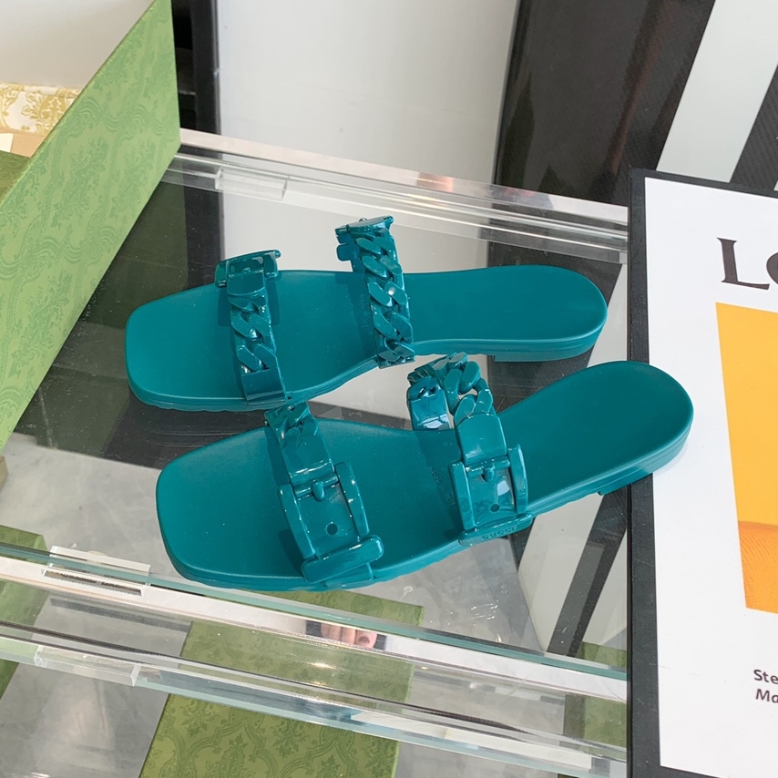 2021 designer double chain g flat bottom waterproof slippers casual sandals PVC plastic beach rubber shoes fruit cartoon slide summer, Red
2021 designer double chain g flat bottom waterproof slippers casual sandals PVC plastic beach rubber shoes fruit cartoon slide summer, Red