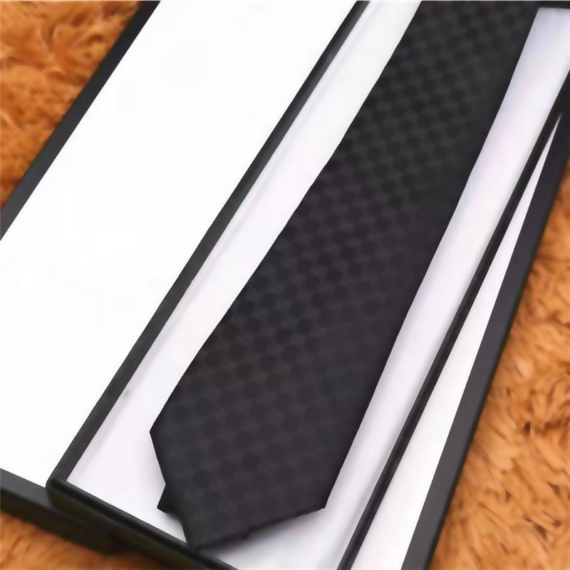 Mens Tie 8.0cm Silk Neck Ties Plaid Striped Formal Business Wedding Party Gravatas with box
Mens Tie 8.0cm Silk Neck Ties Plaid Striped Formal Business Wedding Party Gravatas with box
